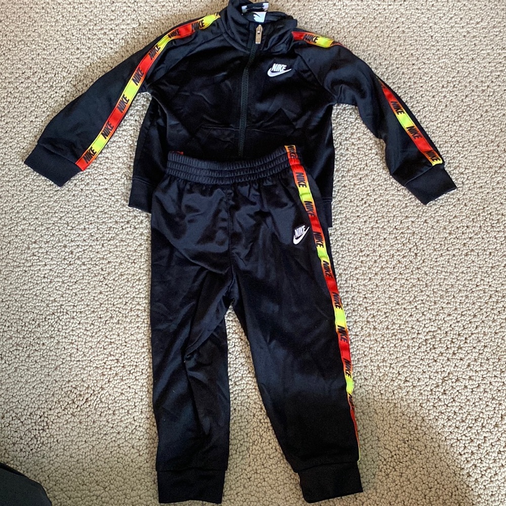 Nike Jacket & Pant Set